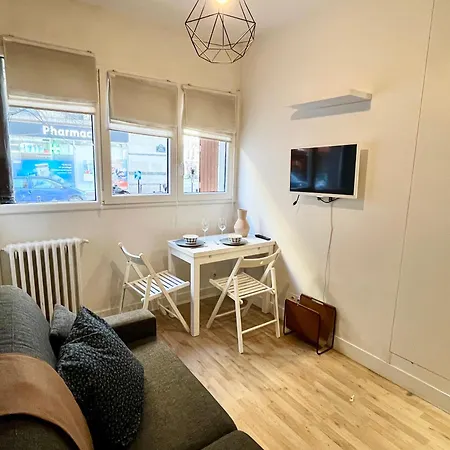 Charming - Latin Area - 2 Guests شقة *